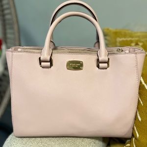 Michael kors medium size bag